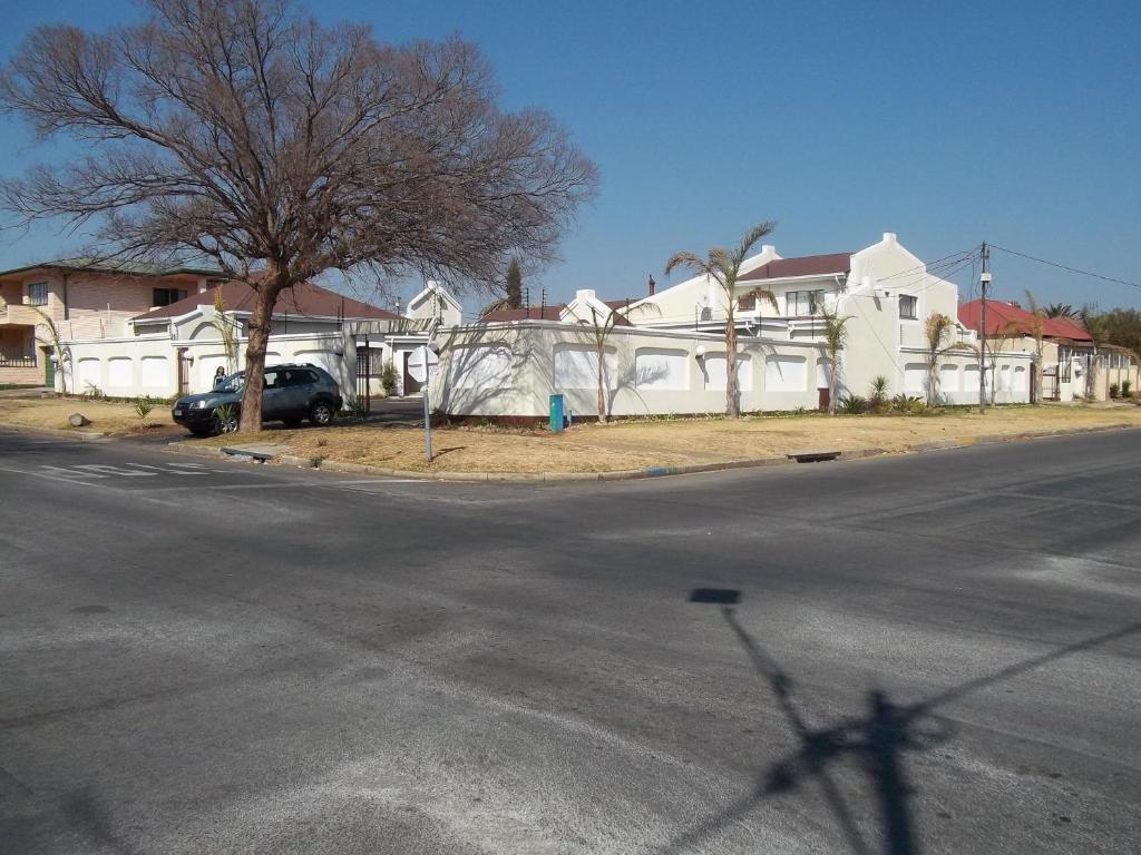 Ecotel Benoni Johannesburg Exterior foto